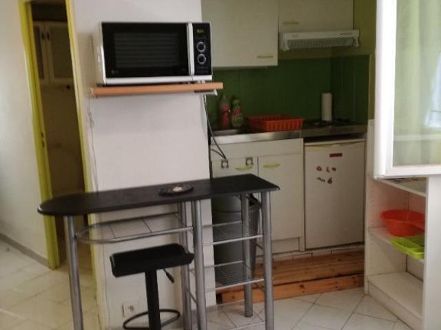 Appartement 1 pièce, 27 m² à louer à Nîmes 30000
