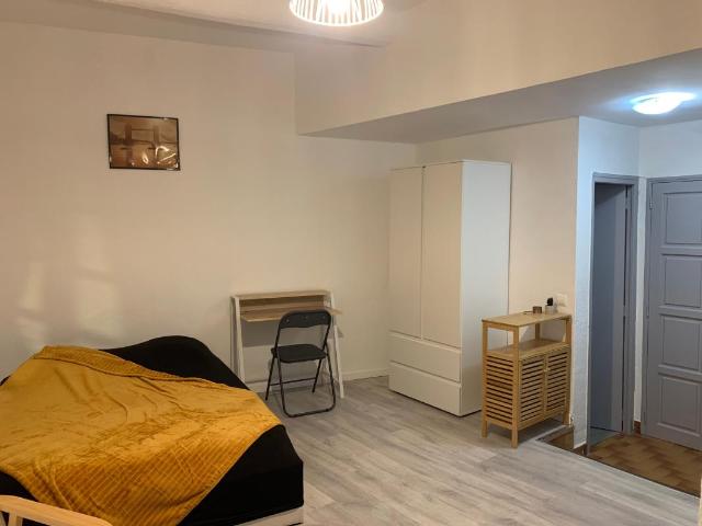 Appartement 1 pièce, 27 m² à louer à Nîmes 30000