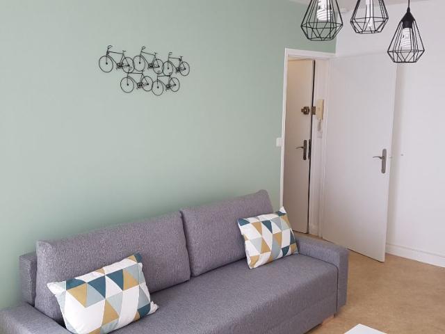 Appartement 1 pièce, 27 m² à louer à Orléans 45000