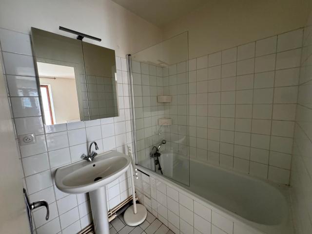 Appartement 1 pièce, 27 m² à louer à Agen 47000