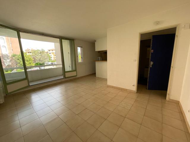 Appartement 1 pièce, 27 m² à louer à Aix en Provence 13090