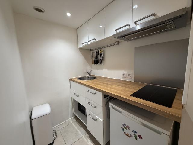 Appartement 1 pièce, 27 m² à louer à Aix en Provence 13100
