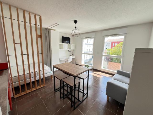 Appartement 1 pièce, 27 m² à louer à Albi 81000