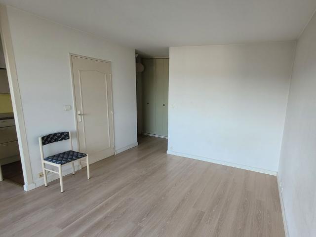Appartement 1 pièce, 27 m² à louer à Bordeaux 33000
