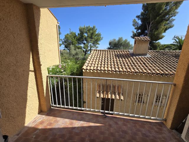 Appartement 1 pièce, 27 m² à louer à La Ciotat 13600