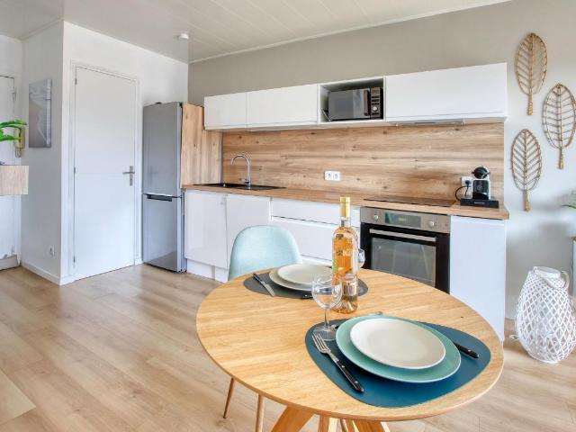 Appartement 1 pièce, 27 m² à louer à Six Fours les Plages 83140