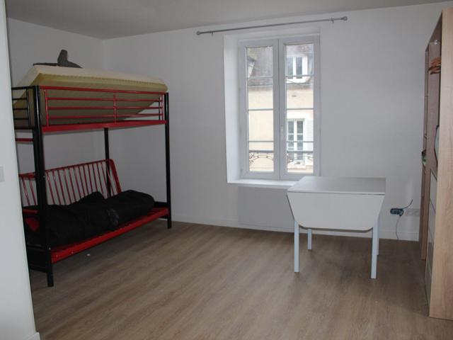 Appartement 1 pièce, 27 m² à louer à Tonnerre 89700