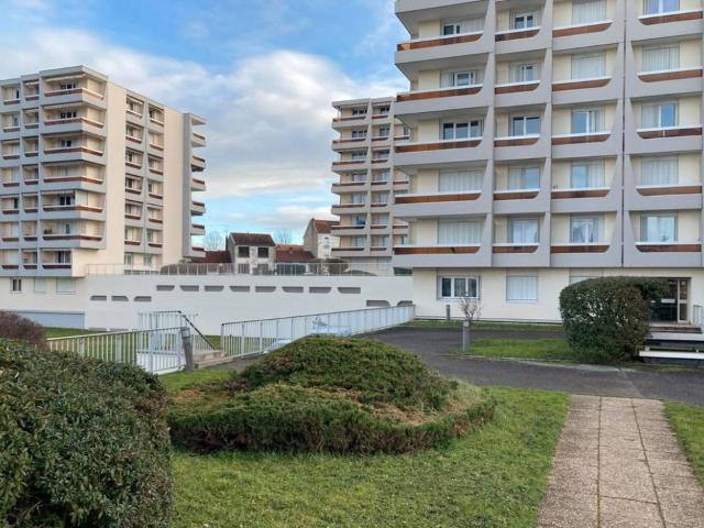 Appartement 1 pièce, 27 m² à louer à Vichy 03200
