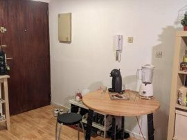 Appartement 1 pièce 27.8 m²