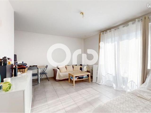 Studio 1 pièce 28 m²
