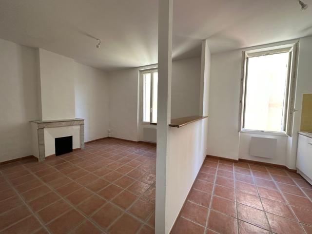 Appartement 1 pièce, 28 m² à louer à Marseille 5 13005