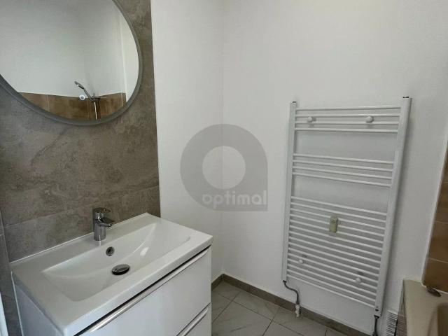 Appartement 1 pièce, 28 m² à louer à Menton 06500