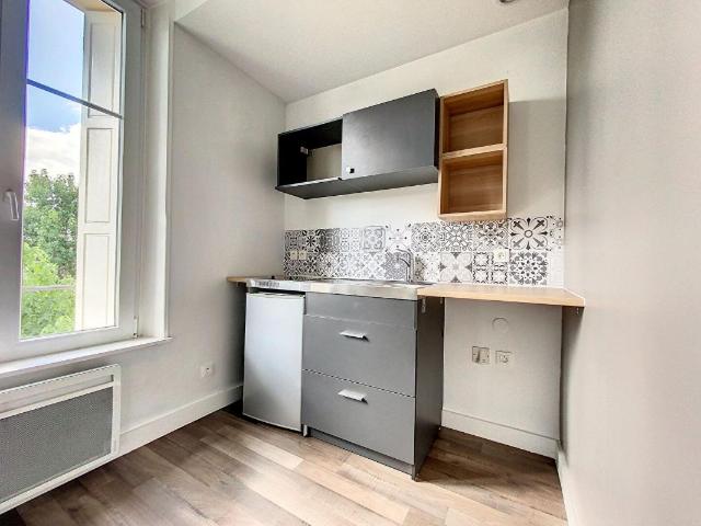 Appartement 1 pièce, 28 m² à louer à Nancy 54000
