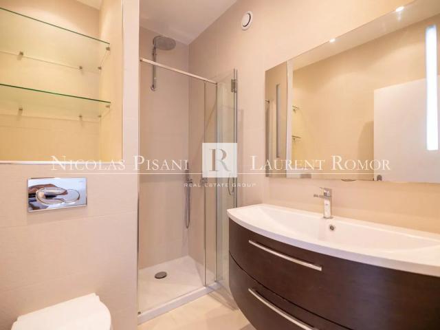 Appartement 1 pièce, 28 m² à louer à Nice 06000