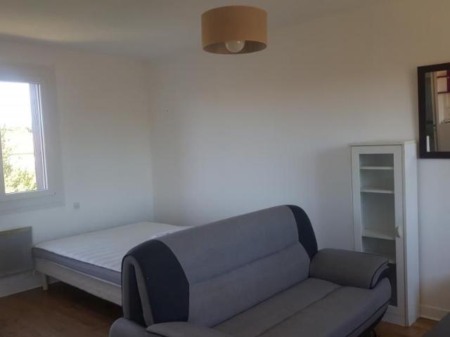 Appartement 1 pièce, 28 m² à louer à Nîmes 30000