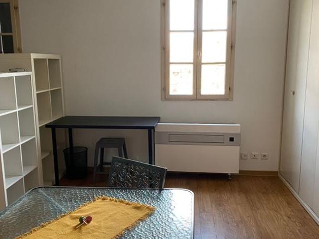 Appartement 1 pièce, 28 m² à louer à Avignon 84000