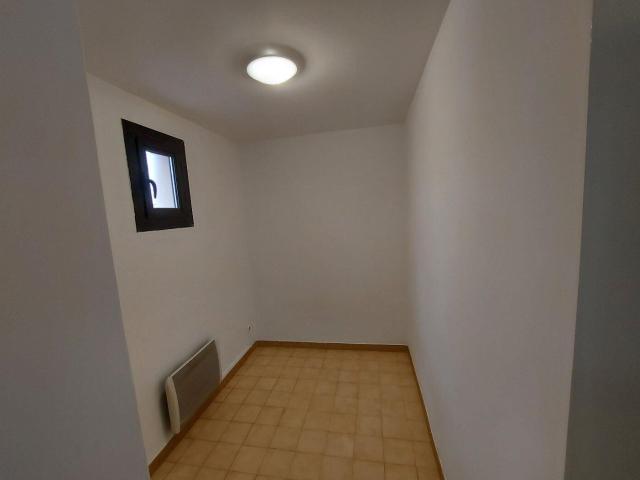 Appartement 1 pièce, 28 m² à louer à Agde 34300