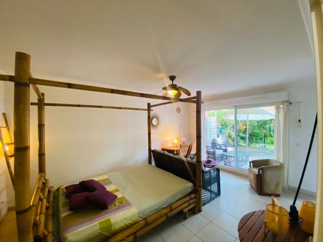 Appartement 1 pièce, 28 m² à louer à Antibes 06160