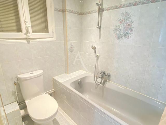 Appartement 1 pièce, 28 m² à louer à Beausoleil 06240