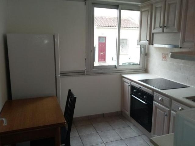 Appartement 1 pièce, 28 m² à louer à Bordeaux 33000