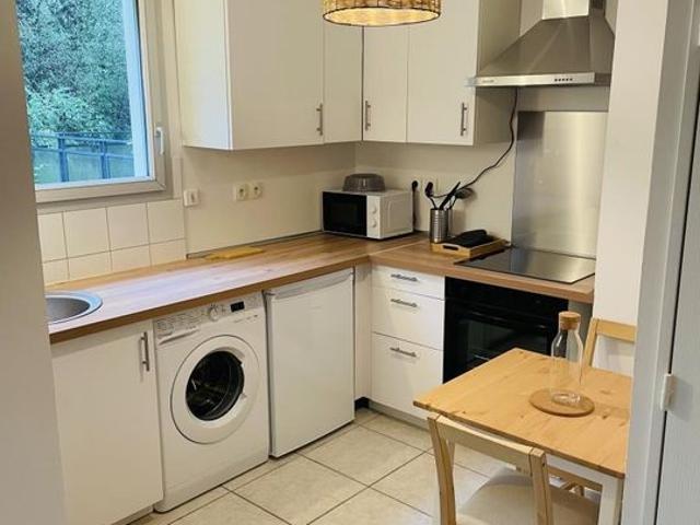 Appartement 1 pièce, 28 m² à louer à Francheville 69340