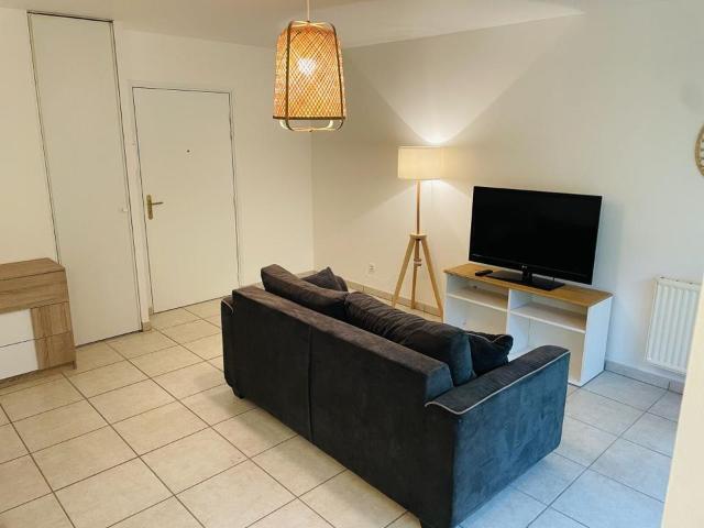 Appartement 1 pièce, 28 m² à louer à Francheville 69340