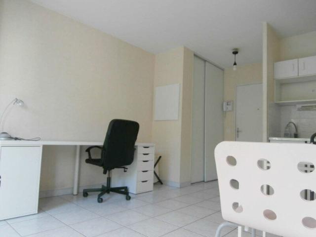 Appartement 1 pièce, 28 m² à louer à Grenoble 38000