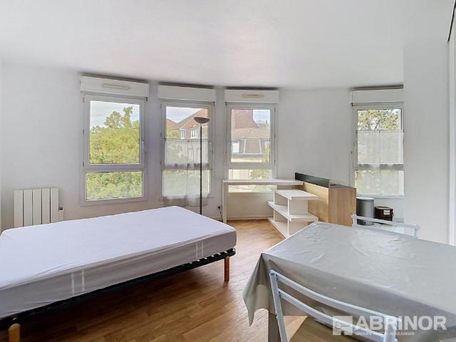 Appartement 1 pièce, 28 m² à louer à Lille 59800