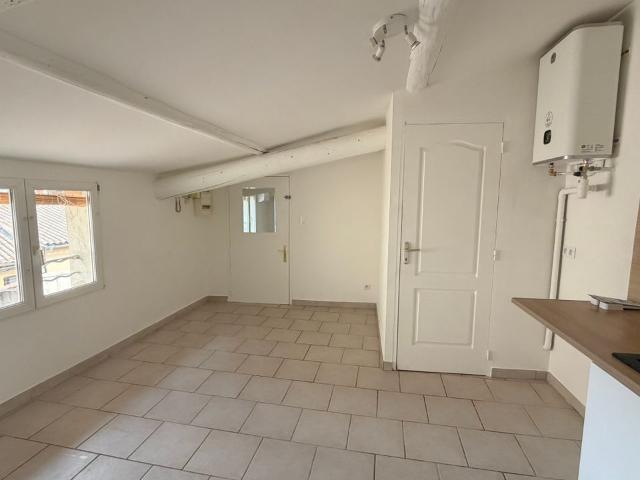 Appartement 1 pièce, 28 m² à louer à L'Isle sur la Sorgue 84800