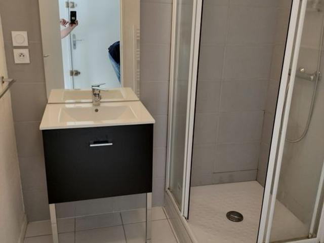 Appartement 1 pièce, 28 m² à louer à Saint Étienne 42000