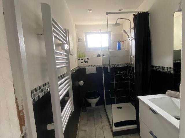 Appartement 1 pièce, 28 m² à louer à Toulon 83000