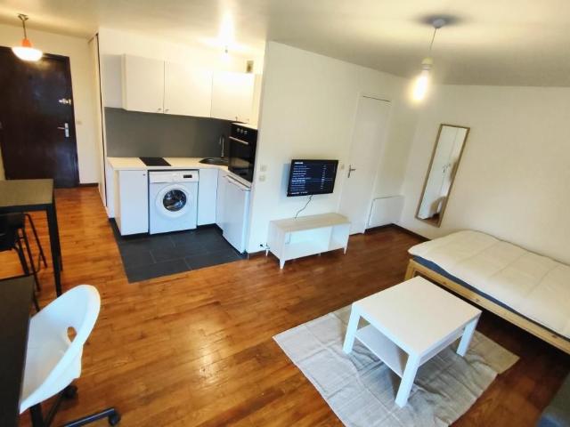 Appartement 1 pièce, 28 m² à louer à Viry Châtillon 91170