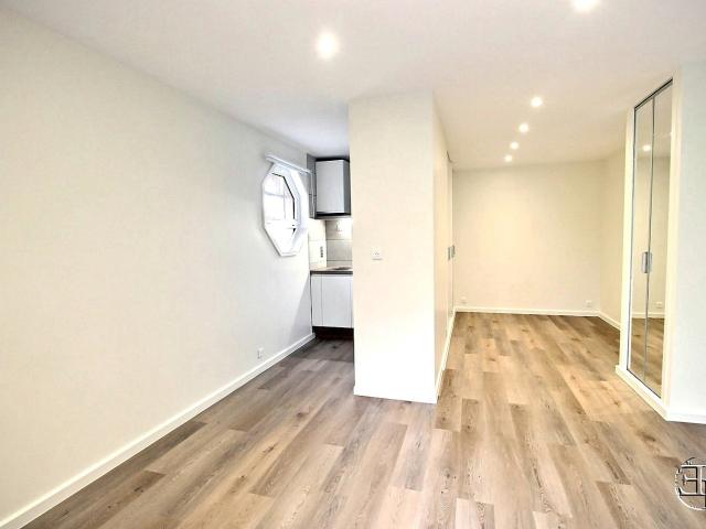 Appartement 1 pièce / 28.06 m²