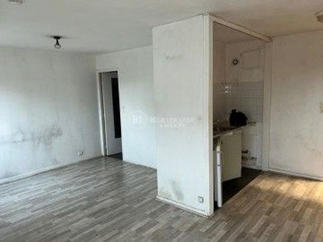 Appartement 1 pièce 28.06 m²