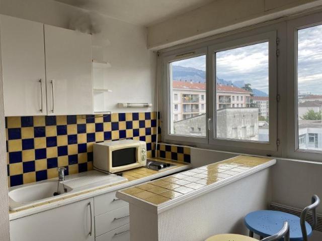 Appartement 1 pièce, 29 m² à louer à Grenoble 38000
