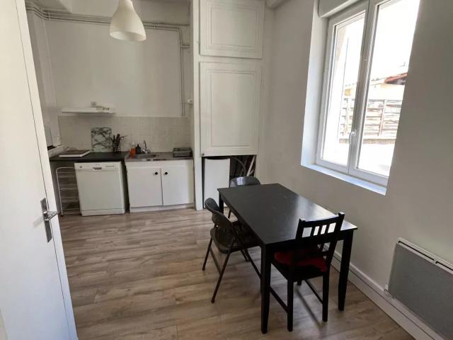 Appartement 1 pièce, 29 m² à louer à Lyon 7 69007