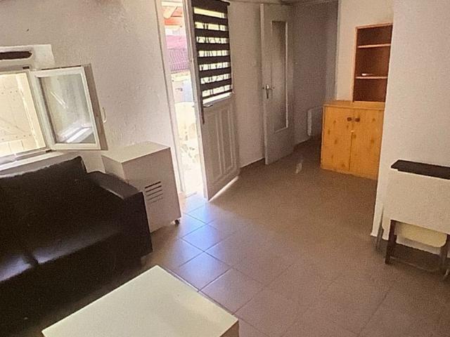 Appartement 1 pièce, 29 m² à louer à Plan de Cuques 13380