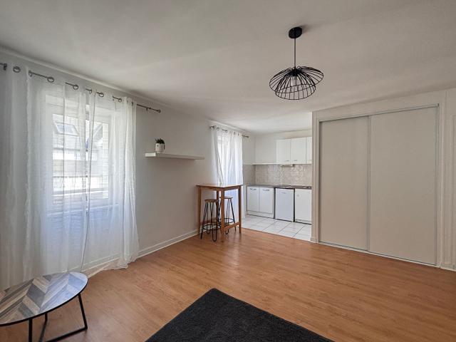 Appartement 1 pièce, 29 m² à louer à Quimper 29000