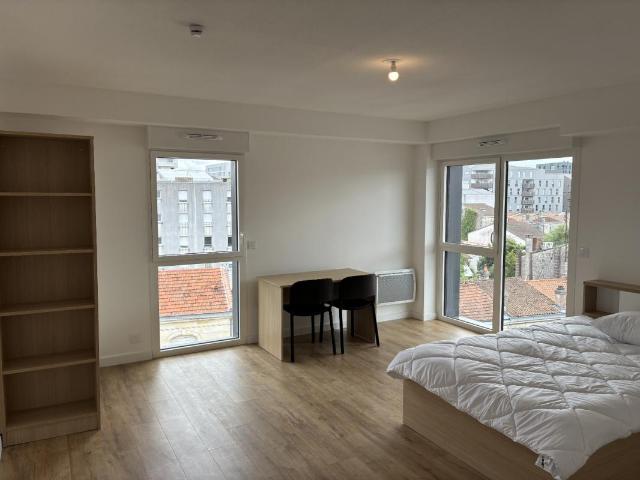 Appartement 1 pièce, 20 m² à louer à Bordeaux 33300