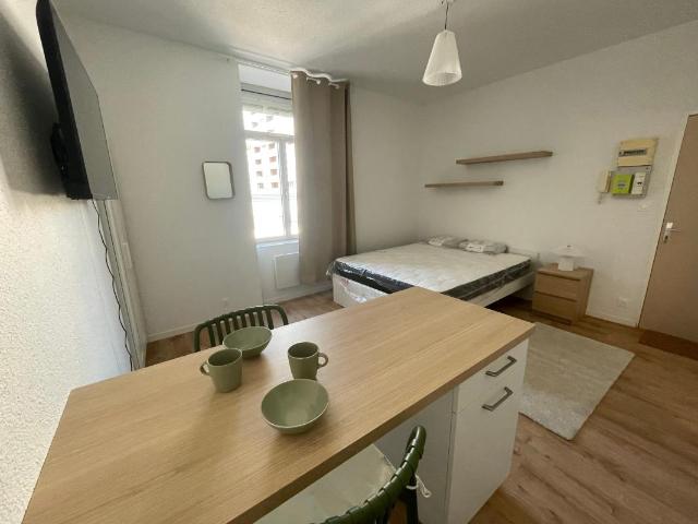 Appartement 1 pièce, 20 m² à louer à Limoges 87000