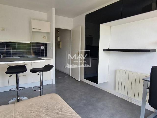 Appartement 1 pièce, 20 m² à louer à Loos 59120