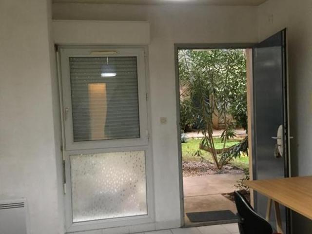Appartement 1 pièce, 21 m² à louer à Nîmes 30000