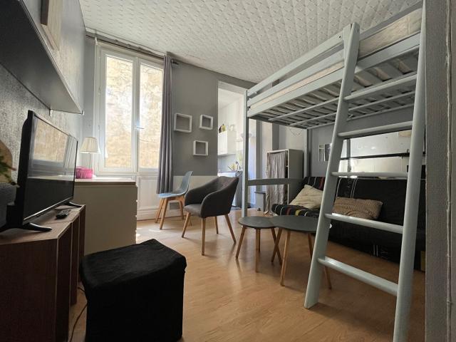 Appartement 1 pièce, 21 m² à louer à Bordeaux 33000