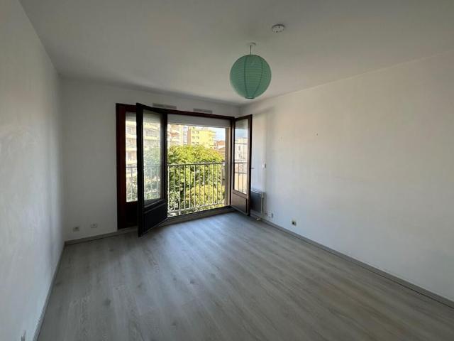 Appartement 1 pièce, 21 m² à louer à Carpentras 84200