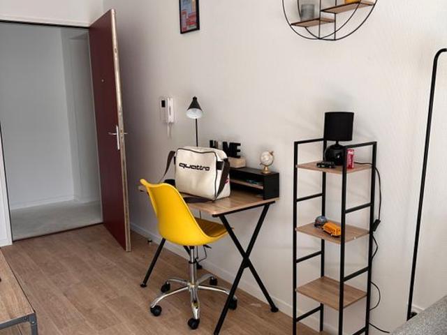 Appartement 1 pièce, 21 m² à louer à Dijon 21000