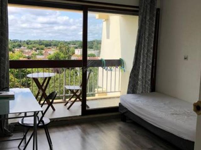 Appartement 1 pièce, 21 m² à louer à Gradignan 33170