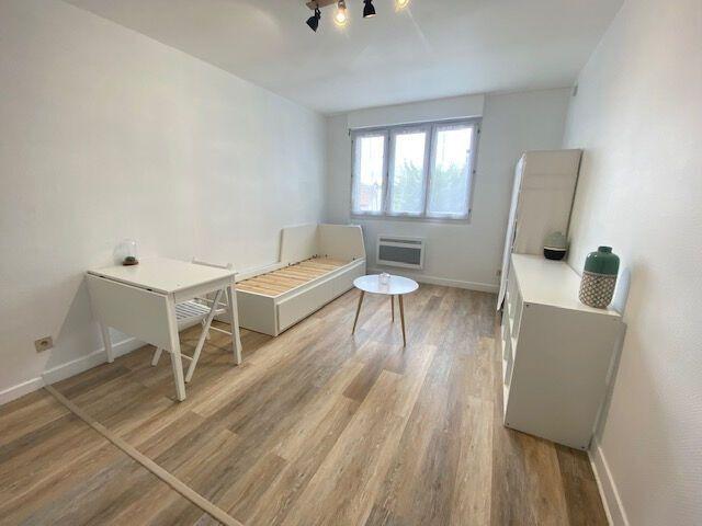 Appartement 1 pièce, 21 m² à louer à Reims 51100