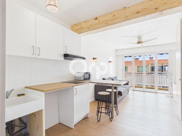 Appartement 1 pièce, 22 m² à louer à Mandelieu la Napoule 06210