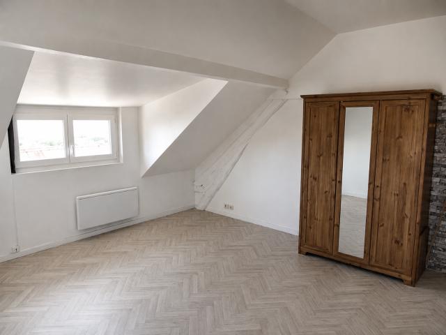 Appartement 1 pièce, 22 m² à louer à Neauphle le Château 78640