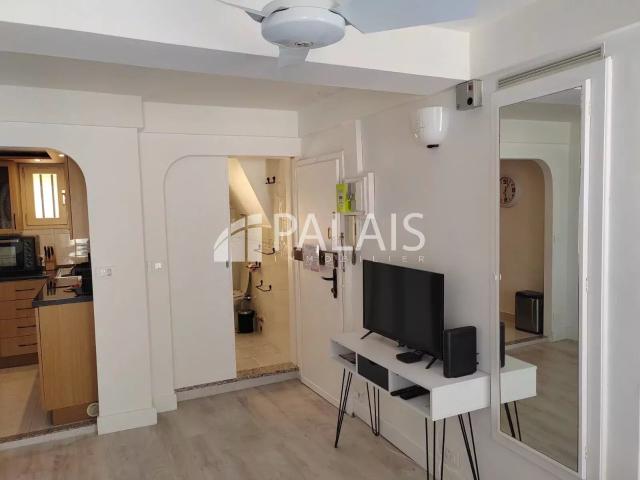 Appartement 1 pièce, 22 m² à louer à Nice 06300